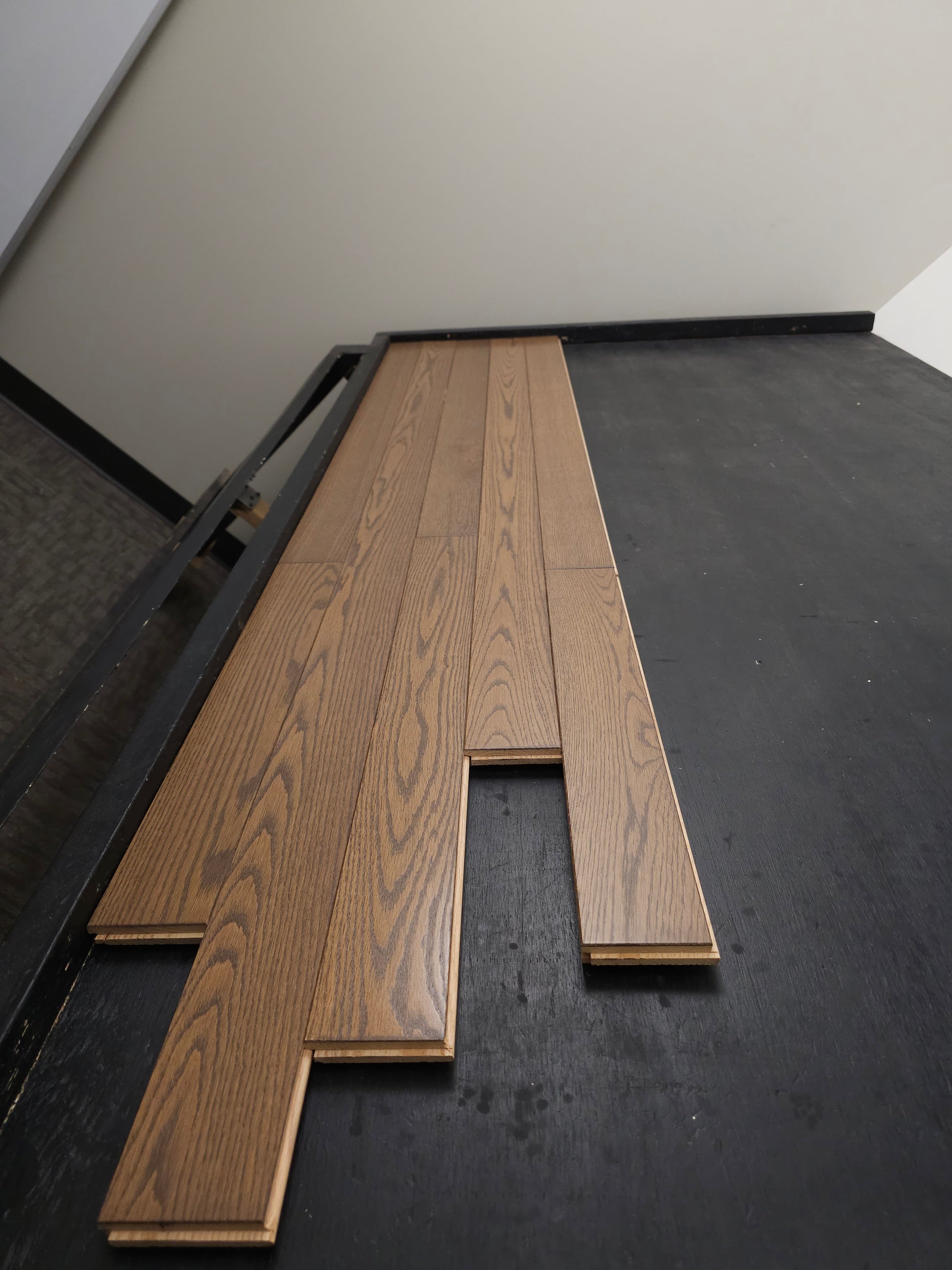 Solid Red Oak Skylight Hardwood Flooring