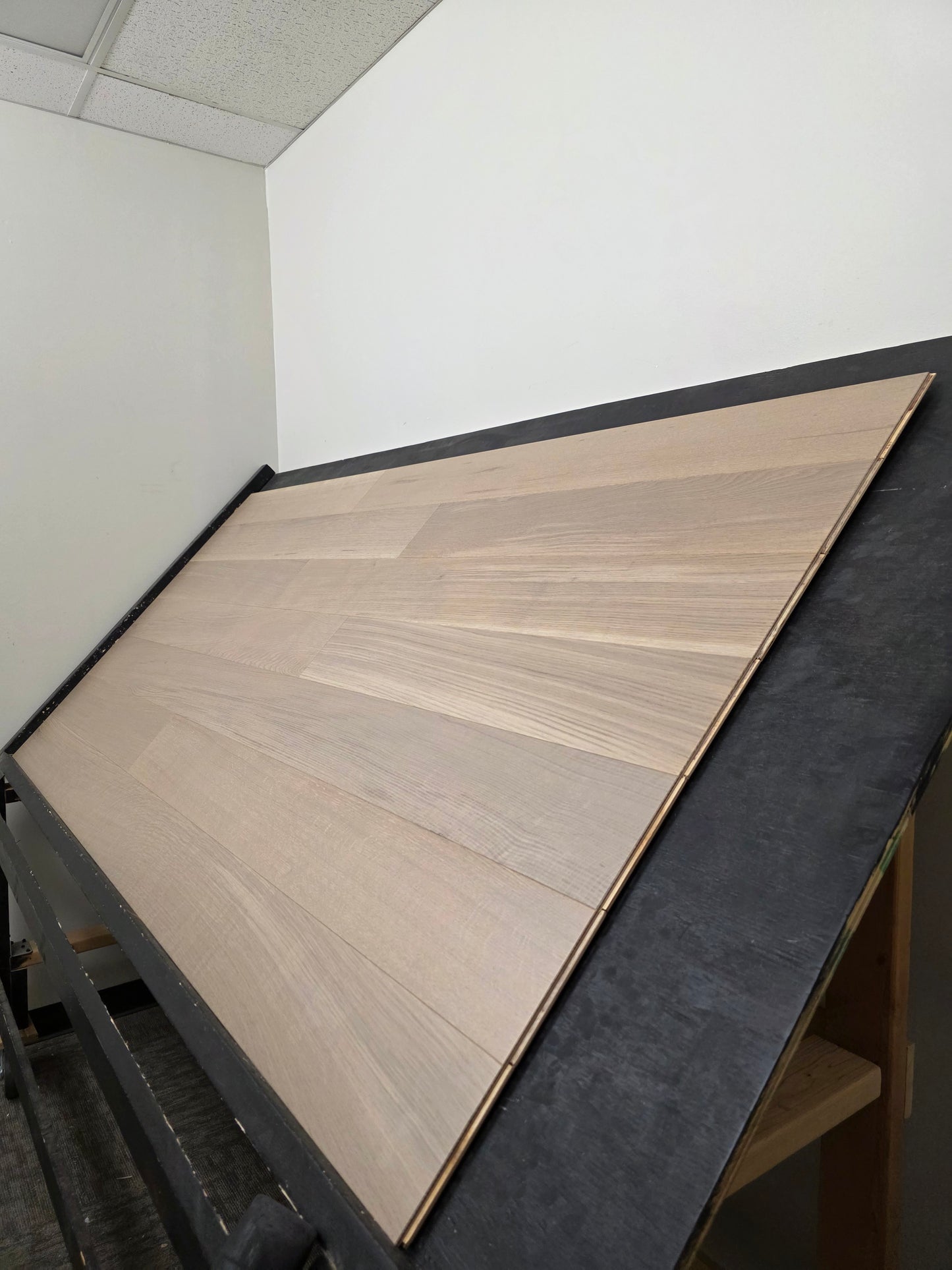 Engineered White Oak Mocha Cream Rift & Quartered Hardwood Flooring