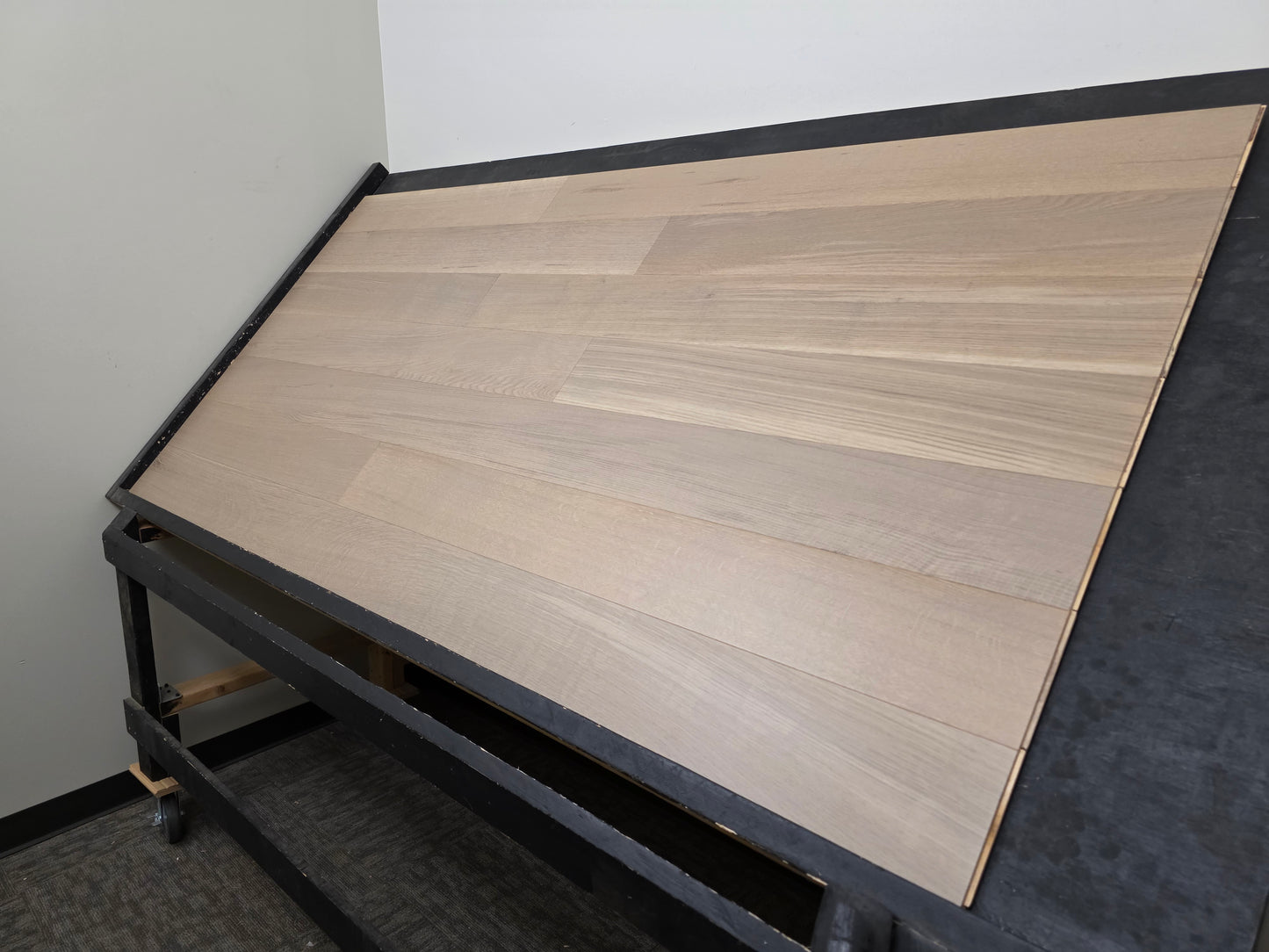 Engineered White Oak Mocha Cream Rift & Quartered Hardwood Flooring