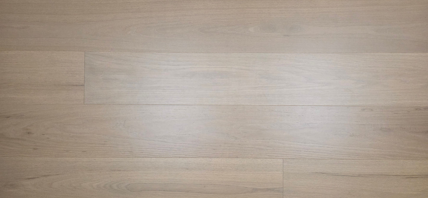 Engineered Red Oak Umbriel Hardwood Flooring wide closeup