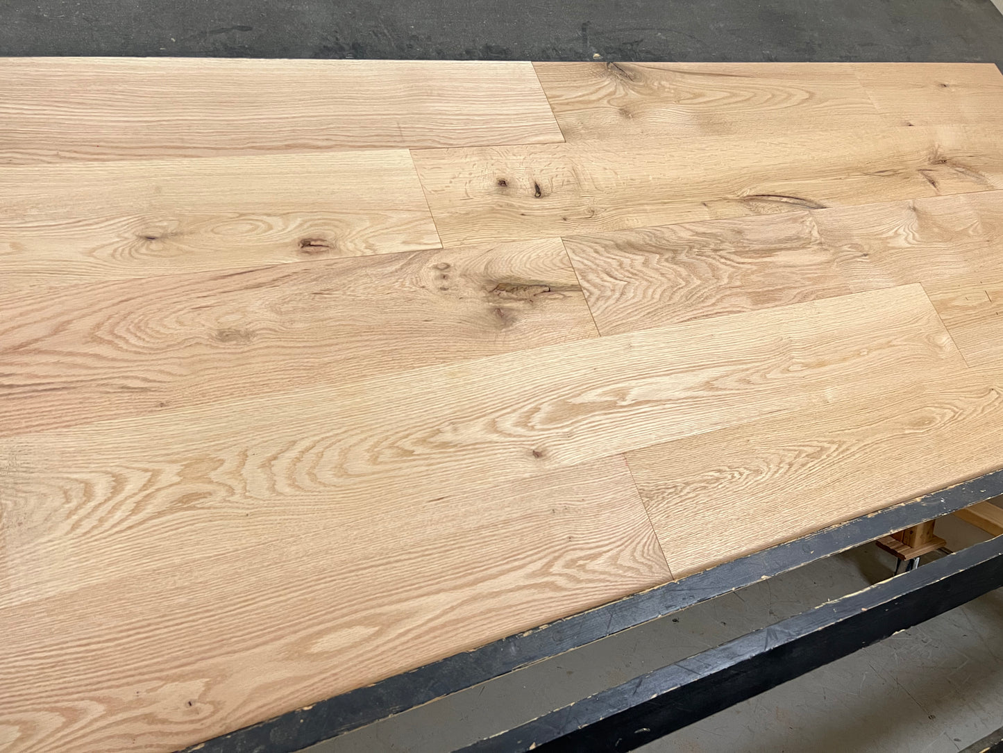 7" x 3/4" Unfinished Northern Oak Live Sawn Hardwood Flooring