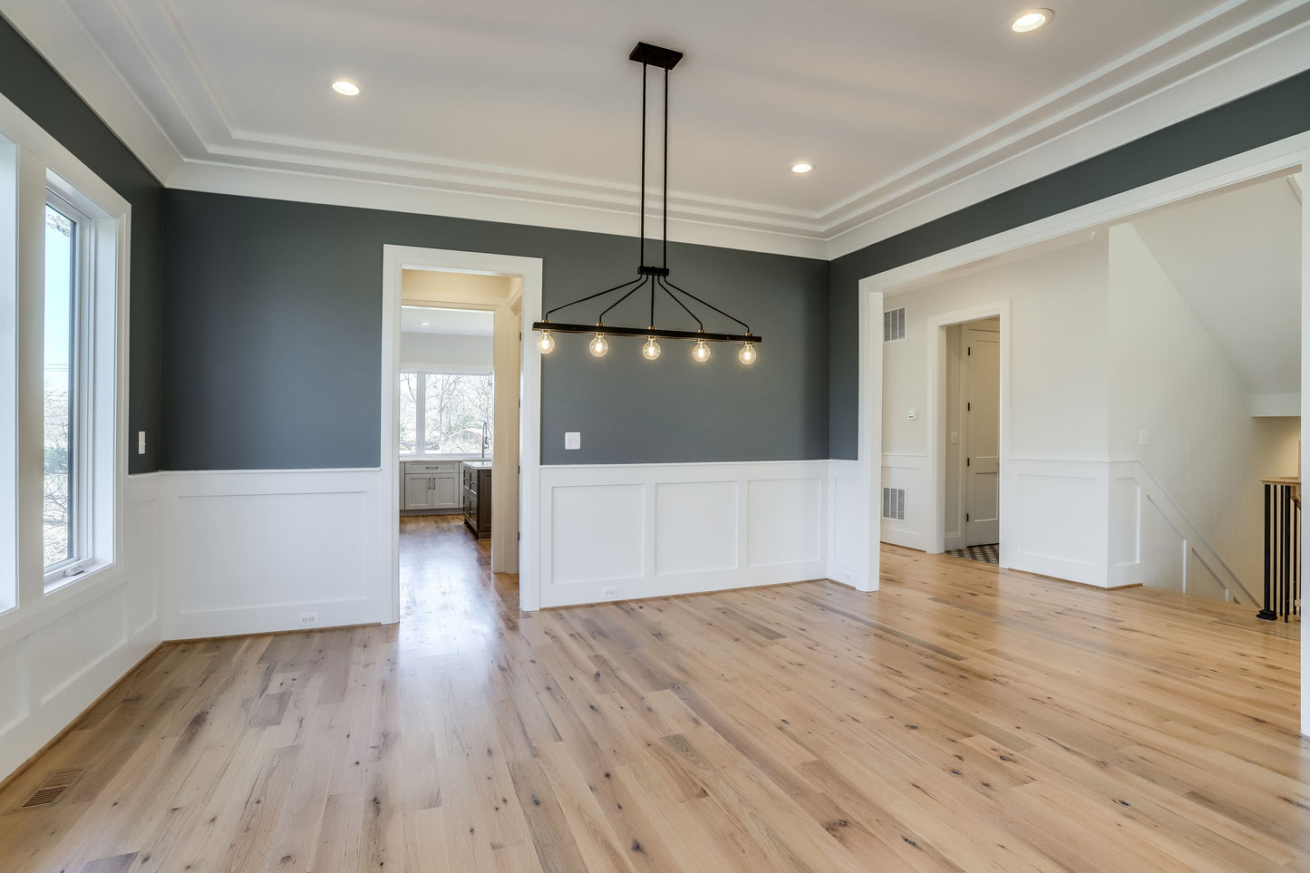 7" x 3/4" Unfinished Northern Oak Live Sawn Hardwood Flooring