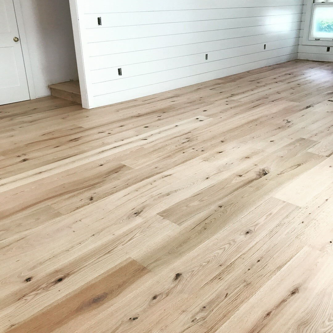 6" x 3/4" Unfinished Northern Oak Live Sawn Hardwood Flooring