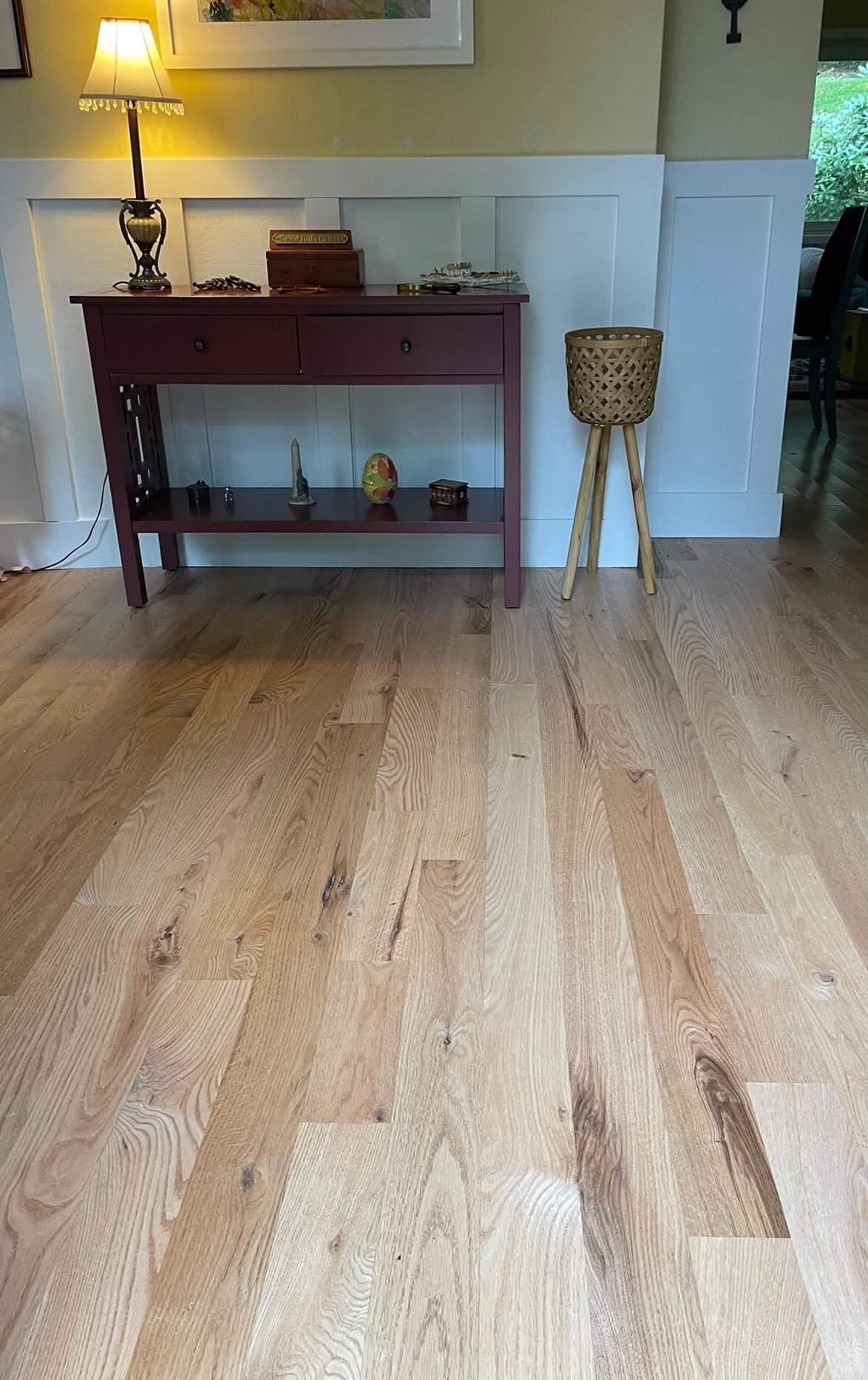7" x 3/4" Unfinished Northern Oak Live Sawn Hardwood Flooring