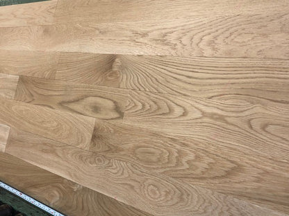 4 x 3/4 Unfinished White Oak Select & Better Solid Hardwood Flooring zoomed in