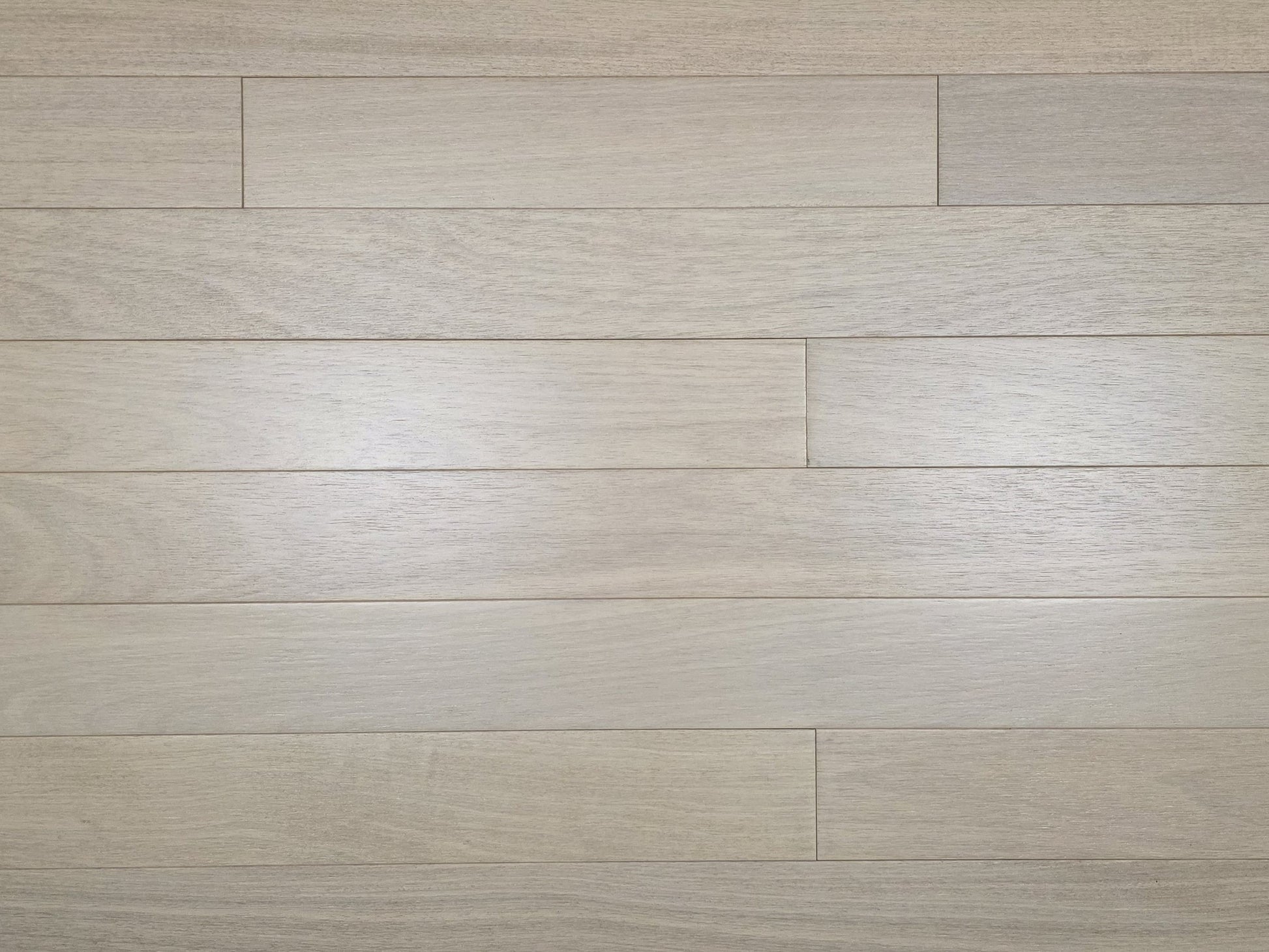 4" x 3/4" Solid Brazilian Oak Nevoa Hardwood Flooring close up