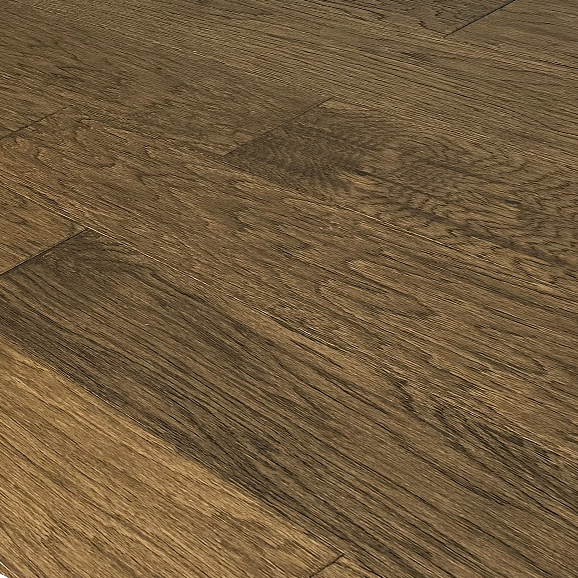 6 1/2" x 3/8" Engineered Hickory Longhorn Close Up to Show Grain