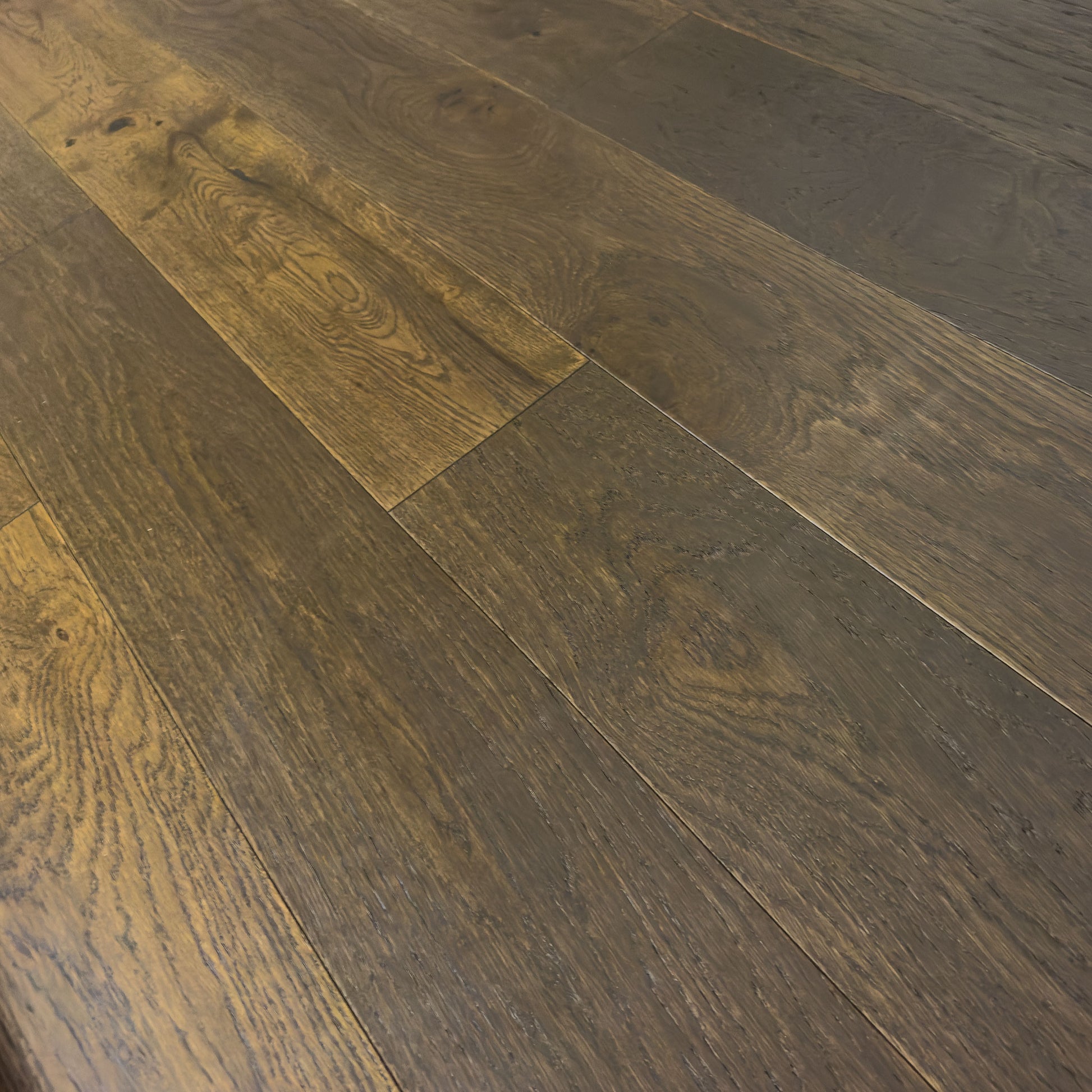 6" x 1/2" Engineered White Oak Barns Close Up to Show Grain