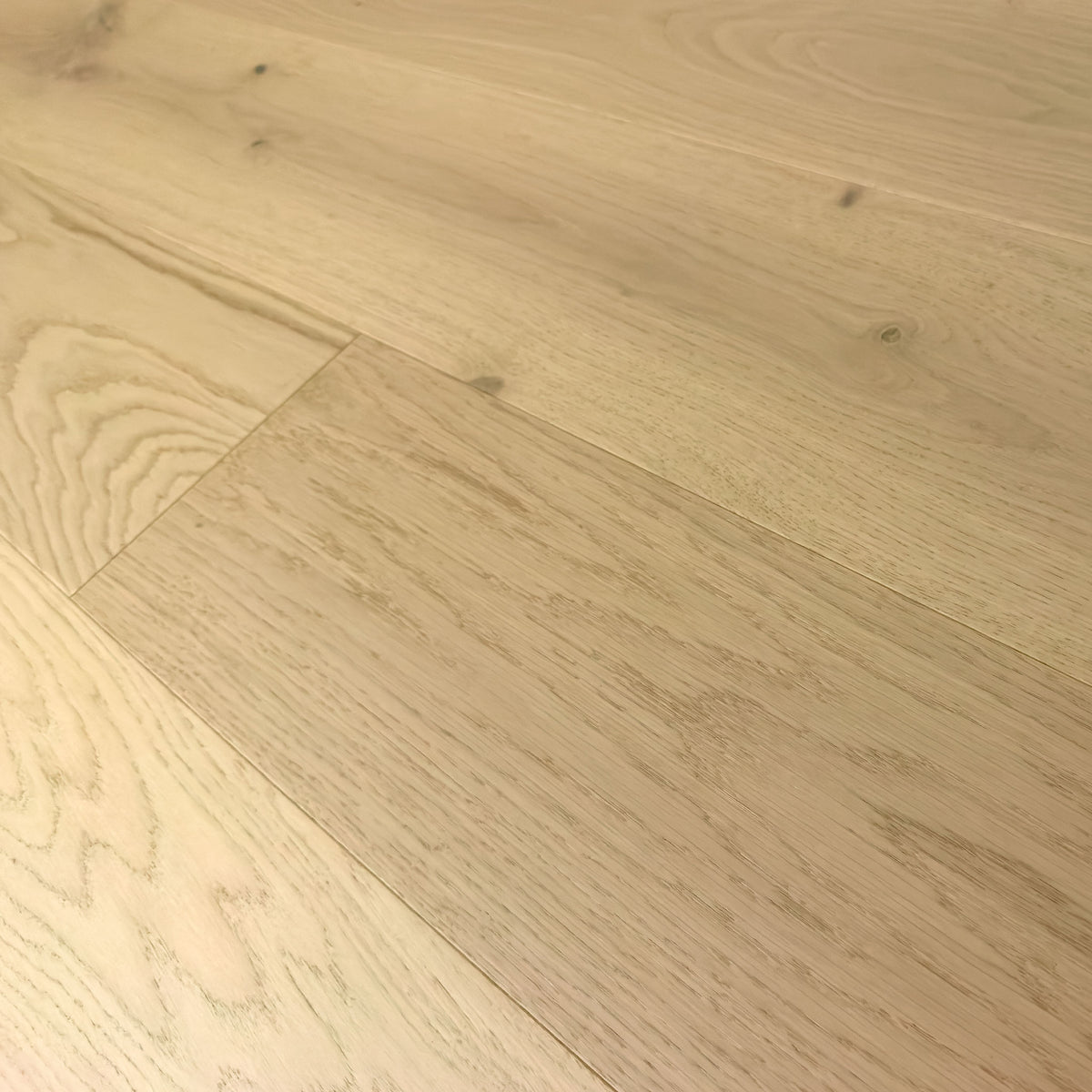 7 1/2" x 9/16" Engineered European Oak Torreto Hardwood Flooring