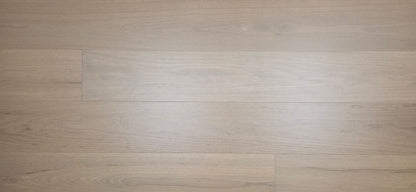 Engineered Red Oak Umbriel Hardwood Flooring wide closeup