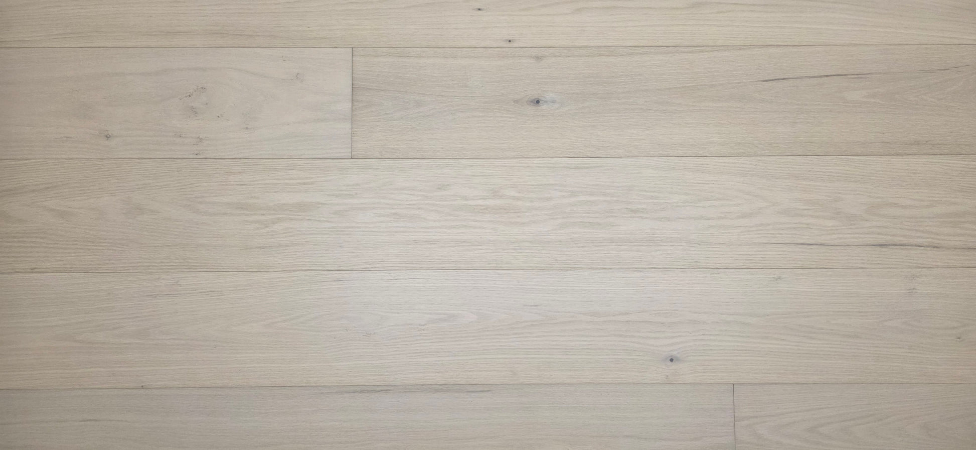9 1/2" x 5/8" Engineered Red Oak Initium Hardwood Flooring wide close up