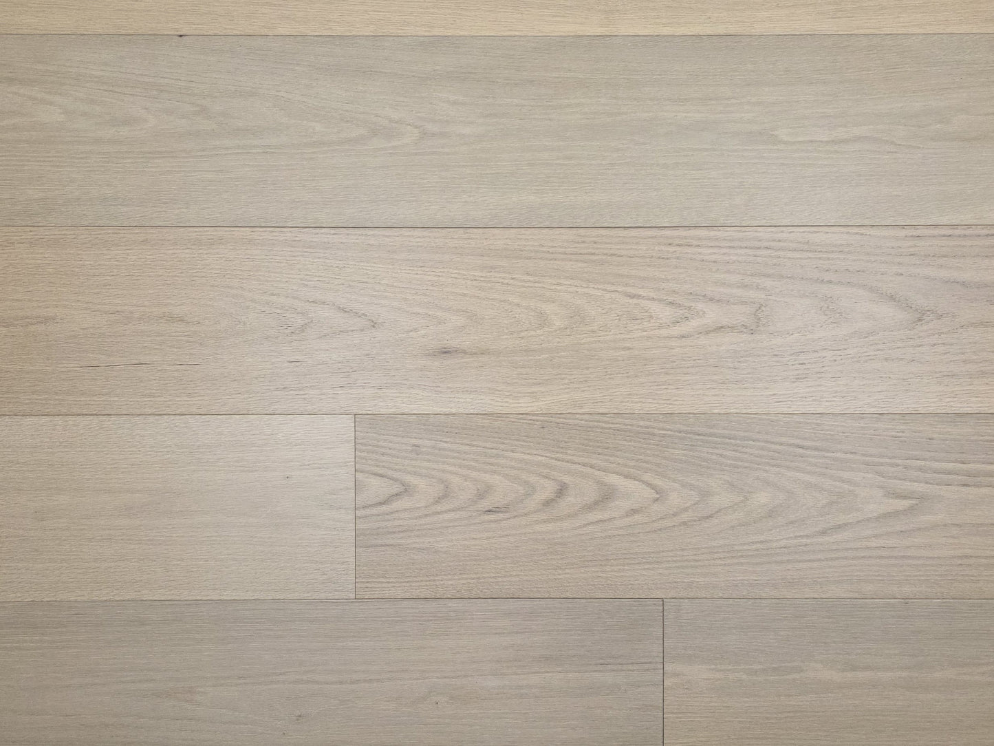 9 1/2" x 5/8" Engineered Red Oak Ophelia Hardwood Flooring close up