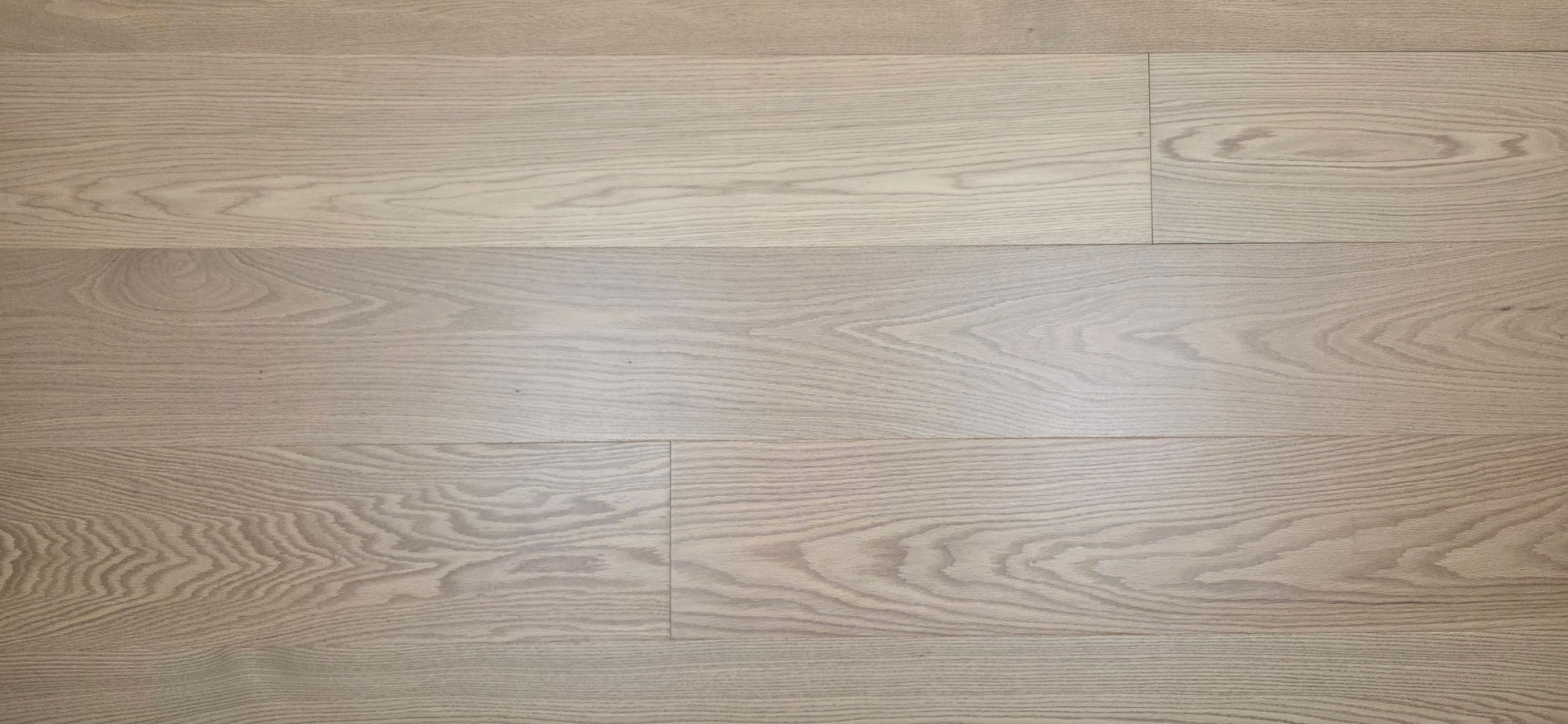 9 1/2" x 5/8" Engineered White Oak Swan Hardwood Flooring wide close up/