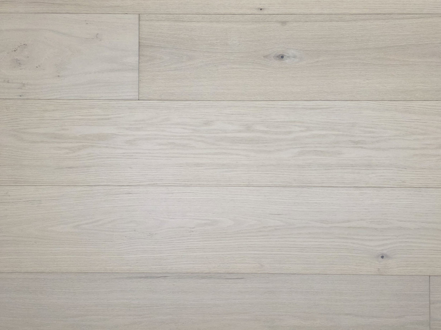 9 1/2" x 5/8" Engineered Red Oak Initium Hardwood Flooring close up