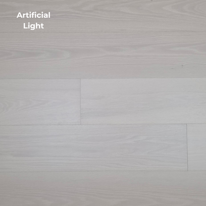 Engineered European Oak Antenne Hardwood Flooring with artificial lighting