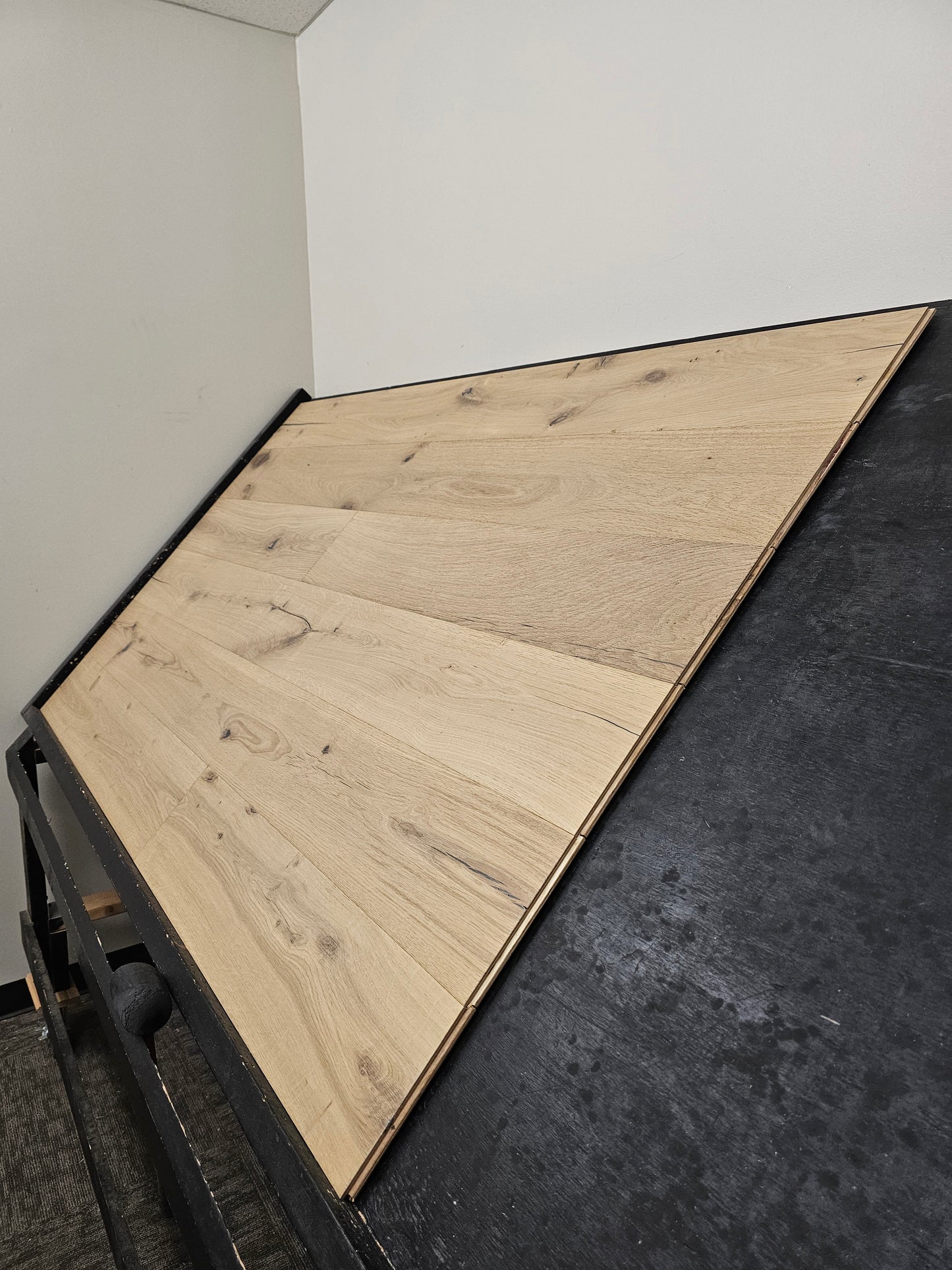 7 1/2" x 3/4" Engineered White Oak Mooneye Hardwood Flooring
