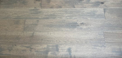 7" x 9/16" Engineered Heirloom Hickory Hardwood Flooring