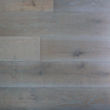 Load image into Gallery viewer, 7 1/2&quot; x 9/16&quot; Engineered European White Oak Florence Stain Hardwood Flooring
