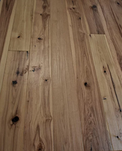 Load image into Gallery viewer, 7 1/2&quot; x 1/2&quot; Engineered Hickory Antique Hondo Hardwood Flooring
